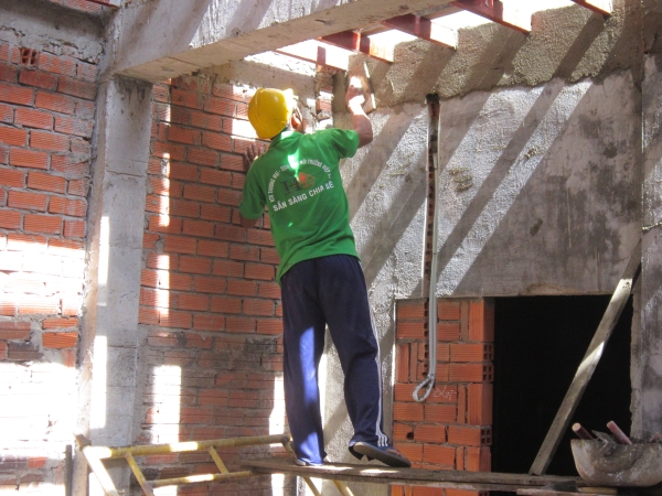 Vệ sinh dọn dẹp nhà cửa