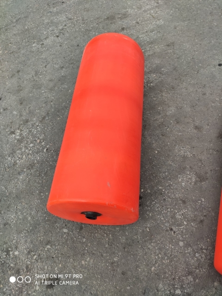 Phao chặn rác ven biển