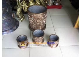 Bát hương đồng đỏ