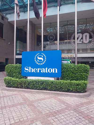 Khách sạn Sheraton Saigon Hotel & Towers - Thiết Kế Cảnh Quan Nhà Xanh - Công Ty Cổ Phần Thương Mại Dịch Vụ Xây Dựng Nhà Xanh