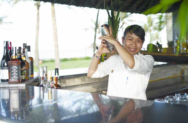 Nhân viên bar - Ana Mandara Hue