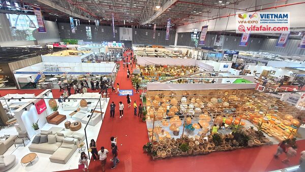 Công ty tại triển lãm VIFA
