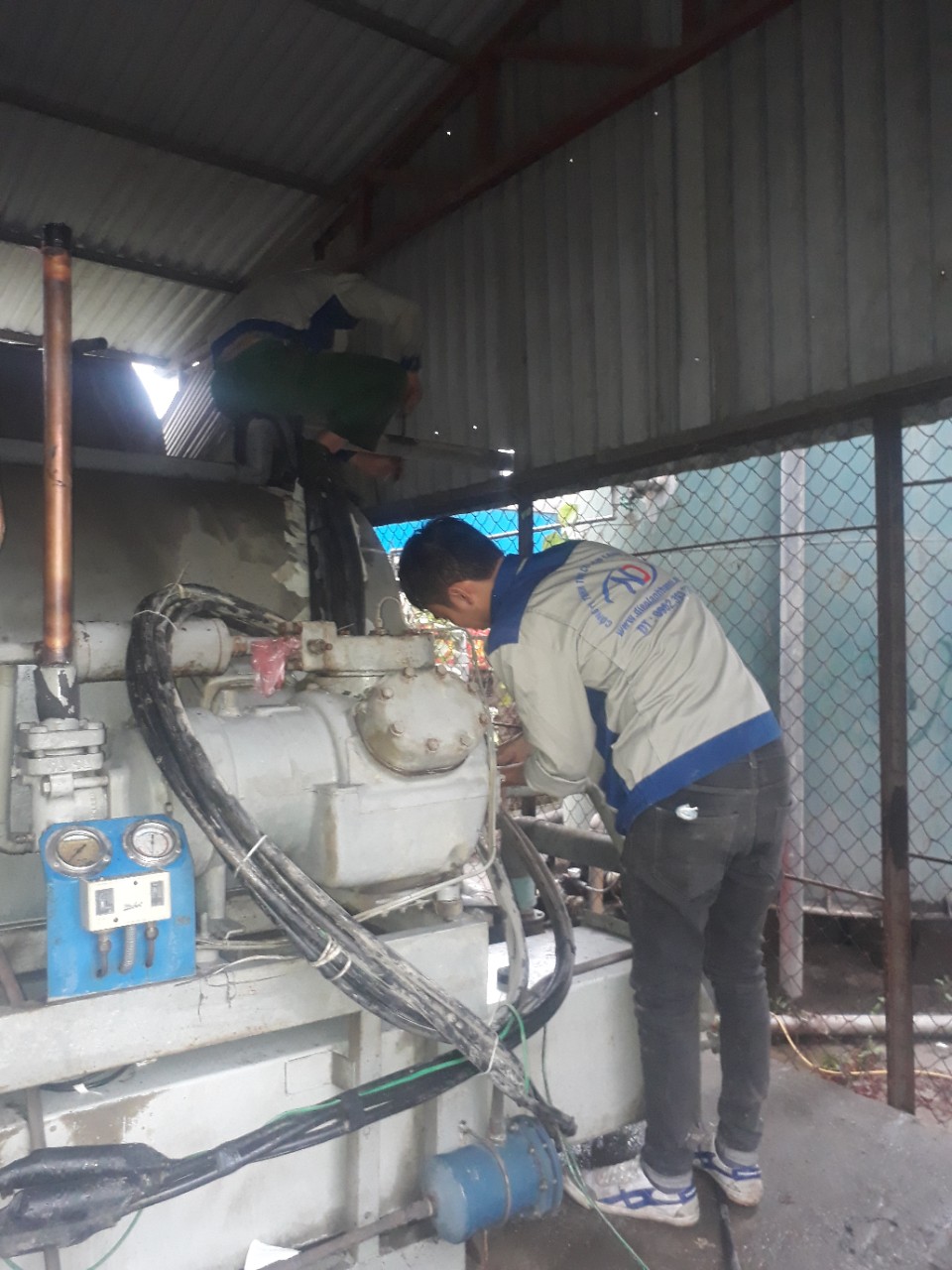Sửa chữa bảo dưỡng hệ thống điện lạnh