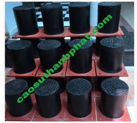 Giảm chân cao su bích thép