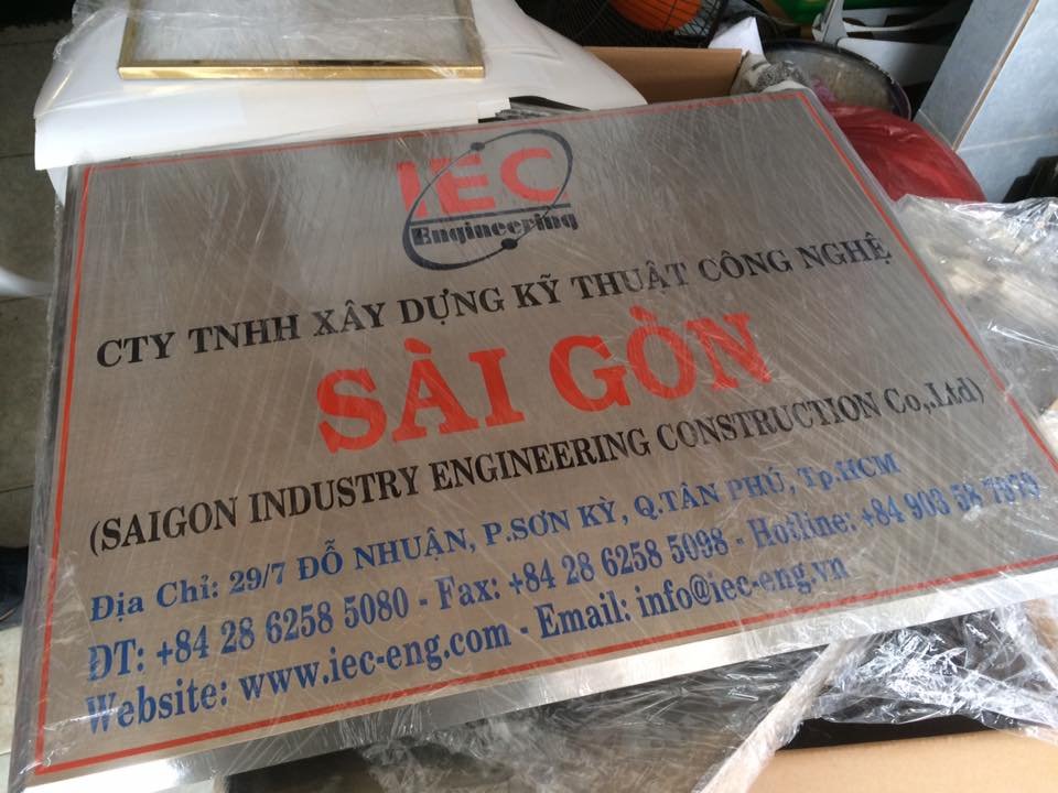 Bảng tên công ty inox cao cấp