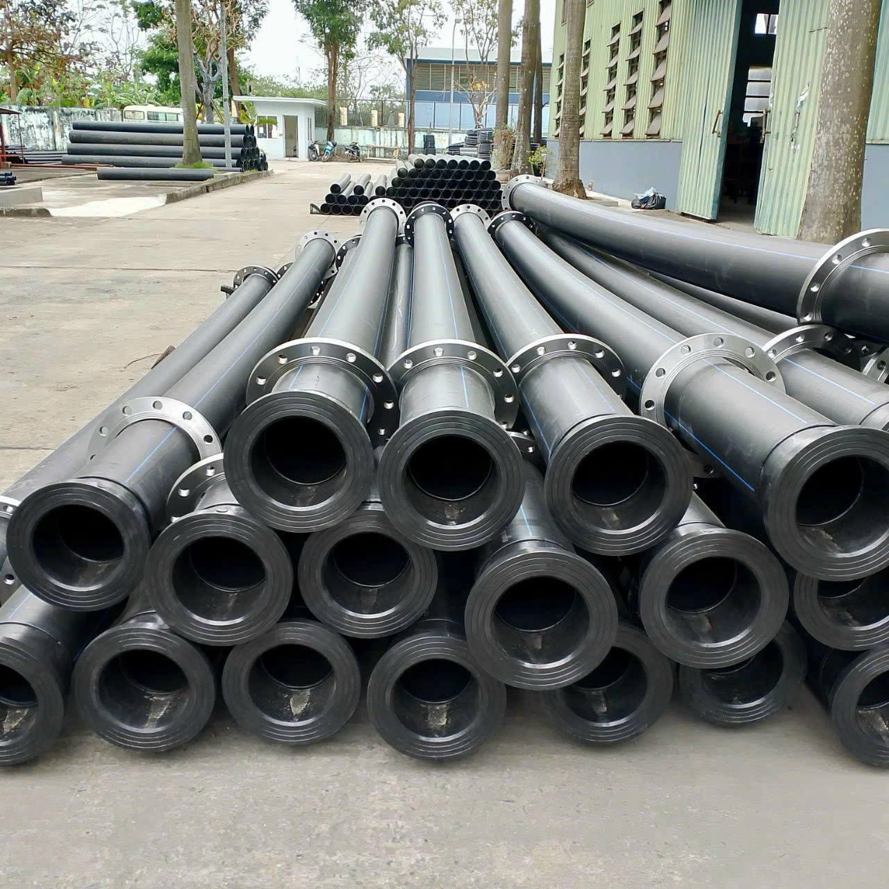 Ống nhựa HDPE - Phụ Kiện Ngành Nước - Công Ty TNHH Thương Mại Đầu Tư Dịch Vụ HP Hà Nội