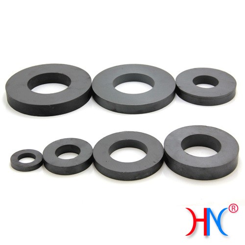 Nam châm đen (ferrite) hình nhẫn - Nam Châm Hoàng Nam - Công Ty TNHH Sản Xuất Và Thương Mại Nam Châm Hoàng Nam