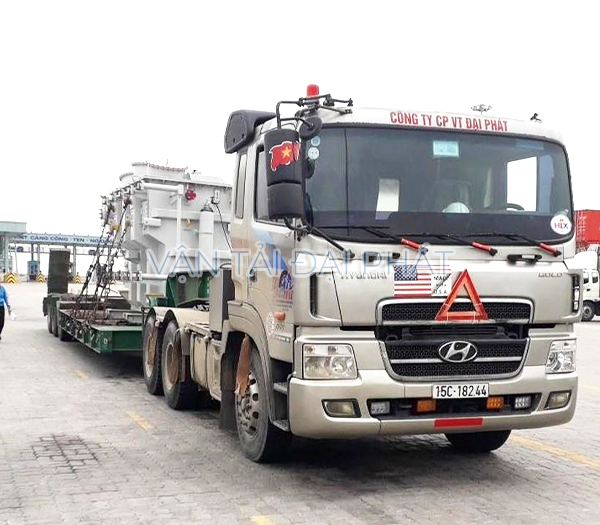 Vân chuyển máy móc, trạm điện