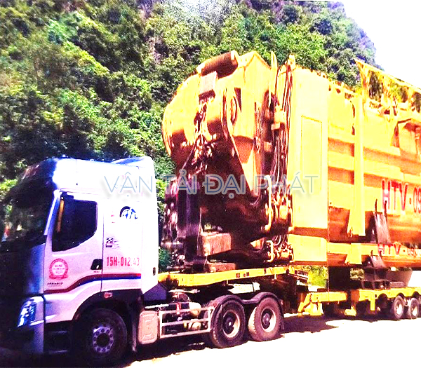 Vận chuyển xe chuyên dụng, thiết bị thi công công trình