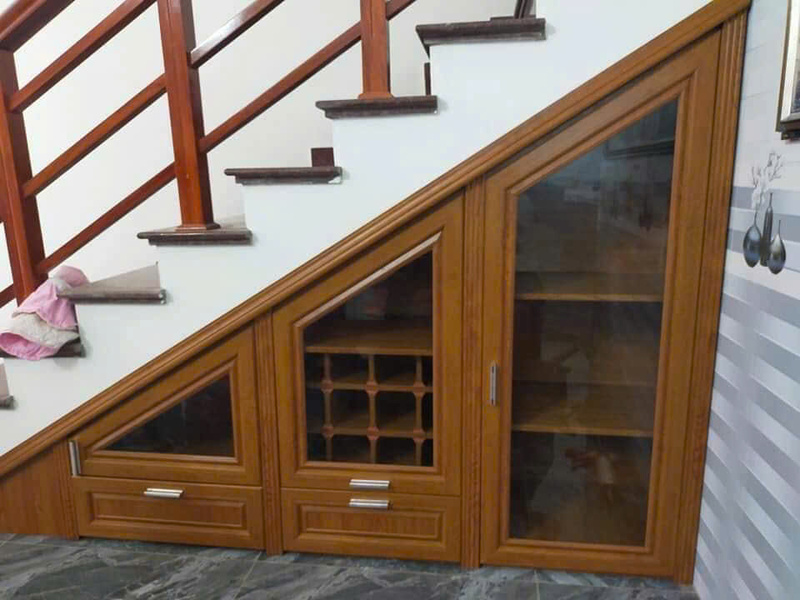 Tủ gầm cầu thang nhôm kính - Nhôm Kính Nhà Đẹp - Công ty TNHH Nhôm Kính Nhà Đẹp
