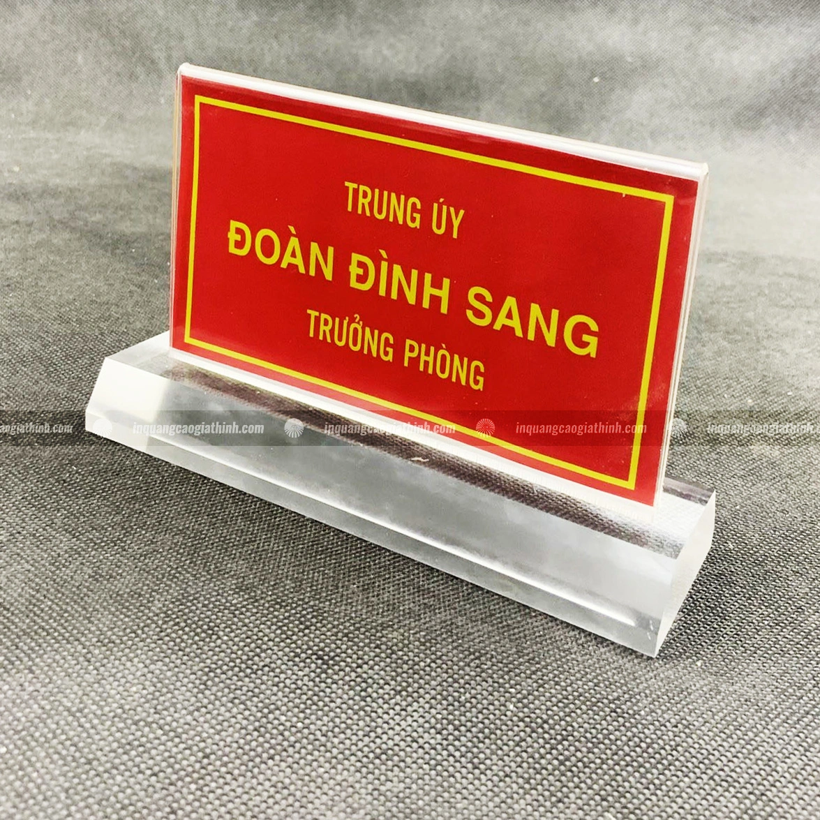 Biển chức danh