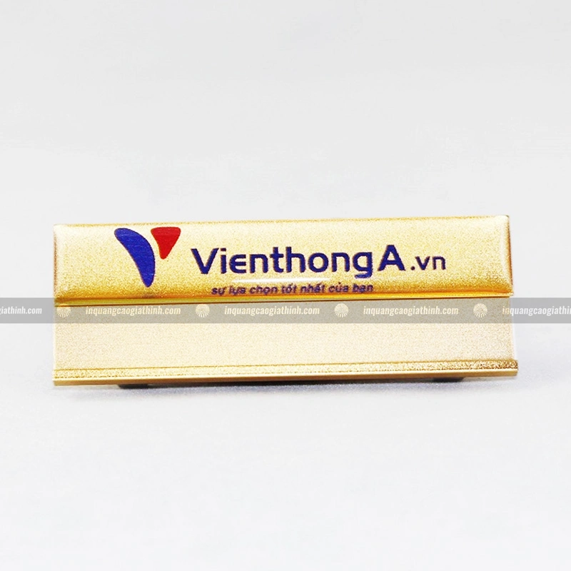 Thẻ tên cài áo