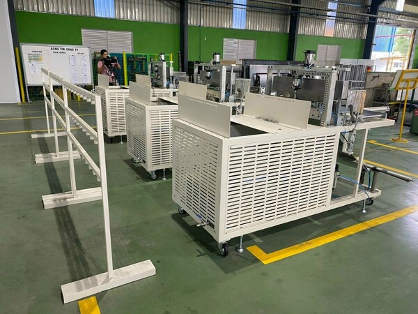 Máy cắt túi lưới
