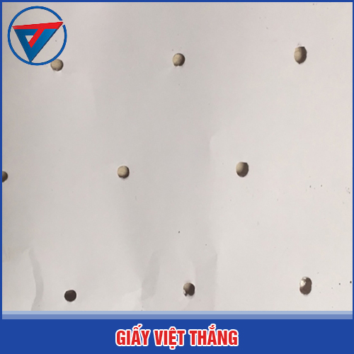 Giấy đục lỗ 5cm - Giấy May Mặc Việt Thắng - Công Ty TNHH Xuất Nhập Khẩu Việt Thắng