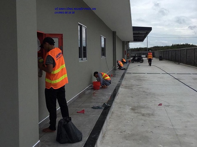 Dịch vụ vệ sinh công nghiệp