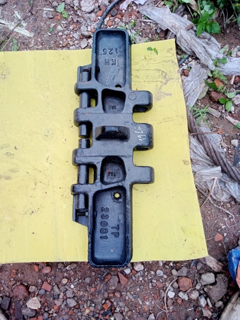 Lá xích xe cẩu Hitachi Kh125-2, Kh125-3