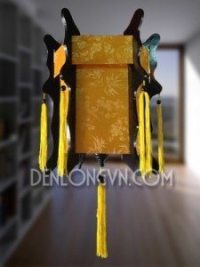 Đèn lồng gỗ lục giác vải gấm trúc vàng - Đèn Lồng Tuổi Ngọc - Cơ Sở Sản Xuất Đèn Lồng Hội An