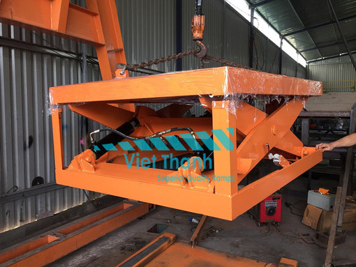 Dự án bàn nâng thủy lực Công ty TNHH Chemtech