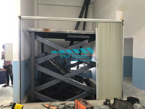 Lắp đặt bàn nâng thủy lực cho Công ty TNHH Yong A Textile Vina