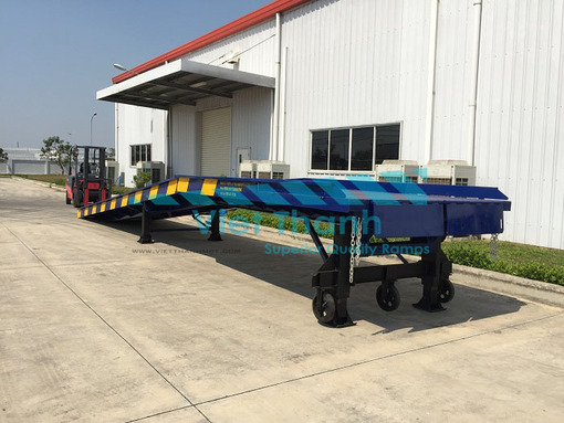 Dự án cầu dẫn xe nâng đầu năm 2016 tại Công ty Pegasus KCN Long Đức