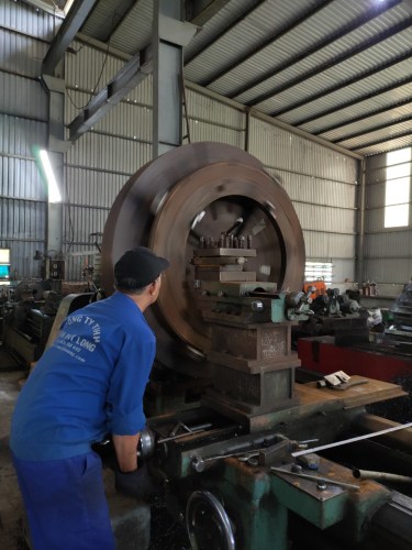 Gia công mặt bích - Cơ Khí Bàn Sơn - Công Ty TNHH Một Thành Viên Cơ Khí Và Xây Lắp Bàn Sơn