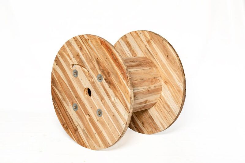 Trụ gỗ cáp điện - Bao Bì Carton Minh Dũng - Công Ty TNHH Minh Dũng