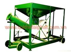 Quạt thổi cà phê vào container