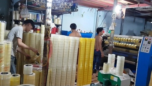Xưởng sản xuất băng keo - Màng PE Hồng Nhật Phát - Công Ty Trách Nhiệm Hữu Hạn Sản Xuất Thương Mại Hồng Nhật Phát