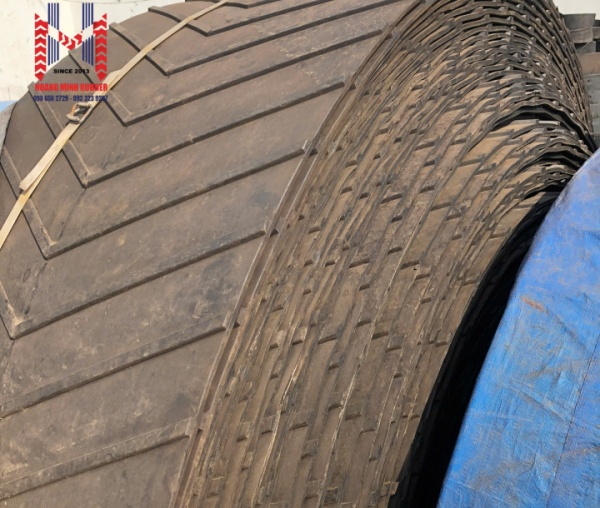 Băng tải gân V - Công Ty TNHH Sản Xuất Thương Mại Cao Su Hoàng Minh