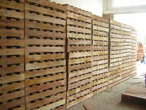 Pallet gỗ - Công Ty TNHH Việt Hồ Gia