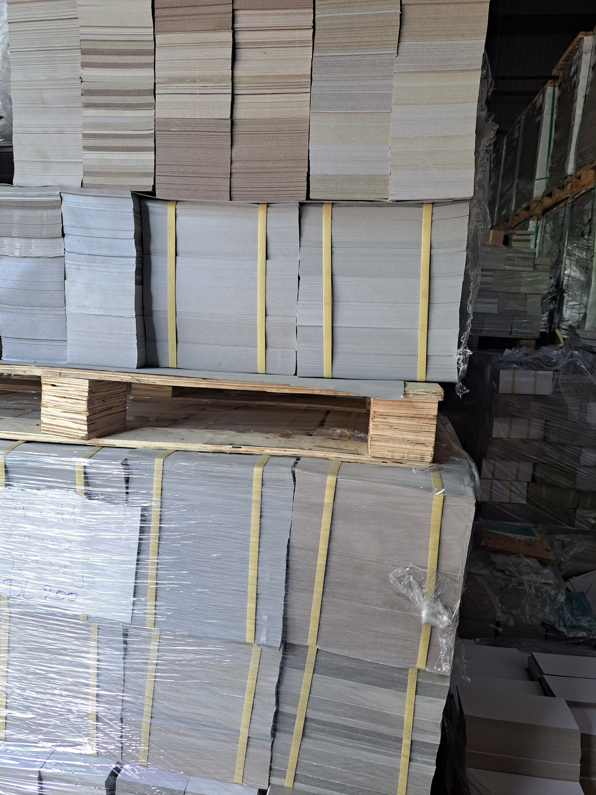 Giấy lót - Giấy Kraft Sài Gòn - Công Ty TNHH Bao Bì Giấy Sài Gòn