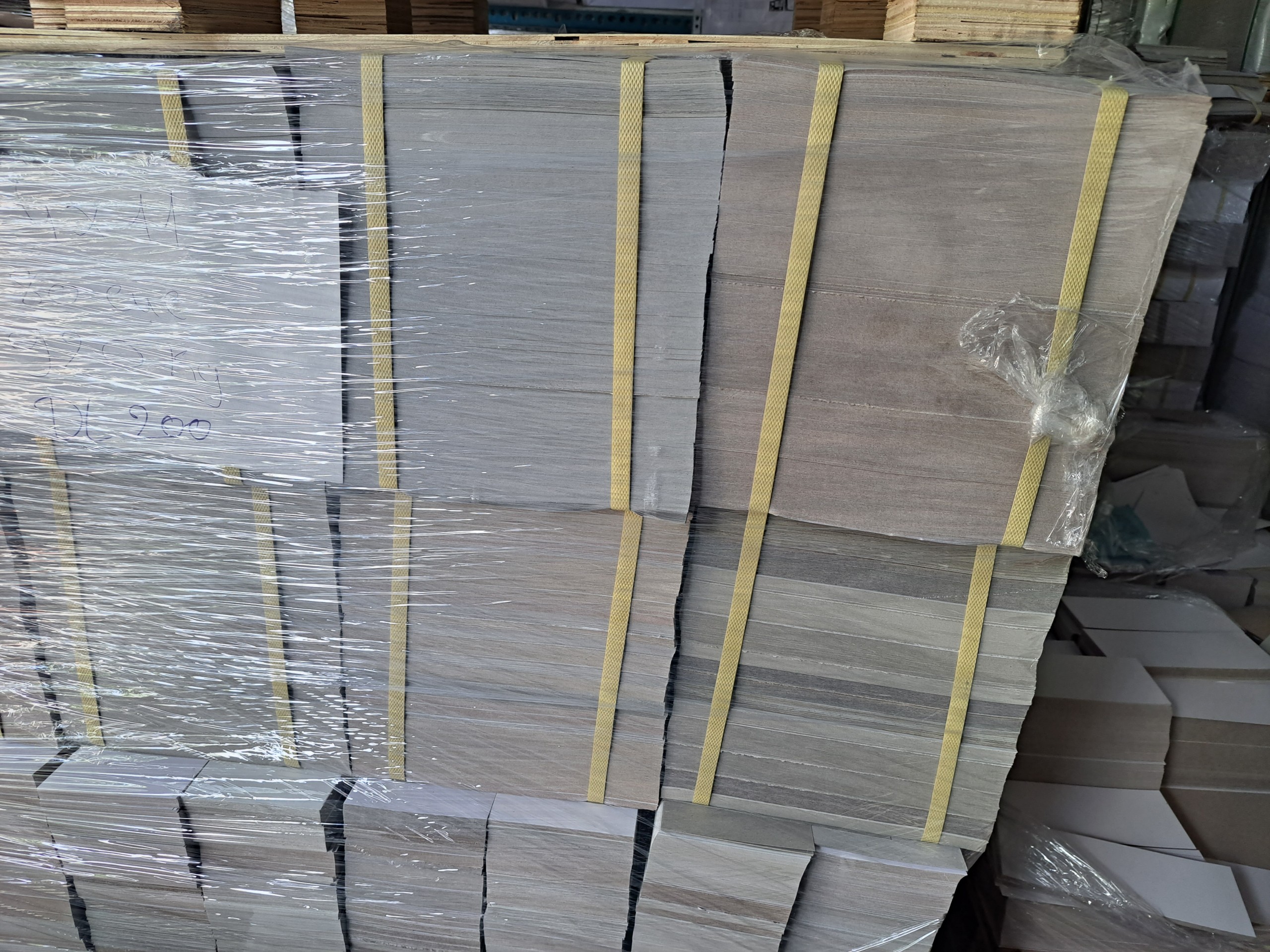 Giấy lót - Giấy Kraft Sài Gòn - Công Ty TNHH Bao Bì Giấy Sài Gòn