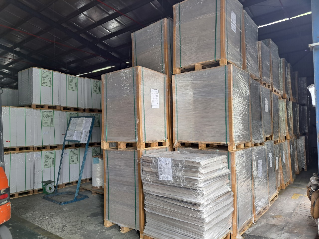 Giấy xả tờ - Giấy Kraft Sài Gòn - Công Ty TNHH Bao Bì Giấy Sài Gòn
