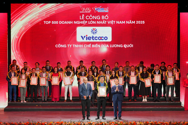Lương Quới nhận giải thưởng Top 500 Doanh nghiệp lớn nhất Việt Nam