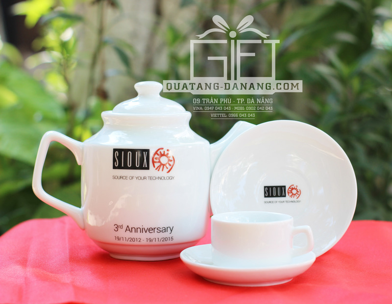 Bộ ấm chén sứ - TTV 0014