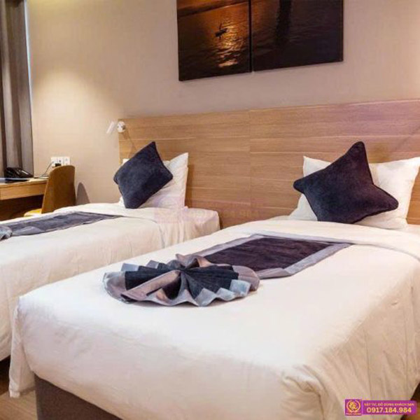 Bộ chăn ga gối khách sạn màu tím viền ghi