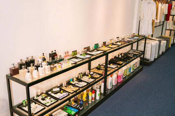 Hình ảnh showroom Phúc Chung