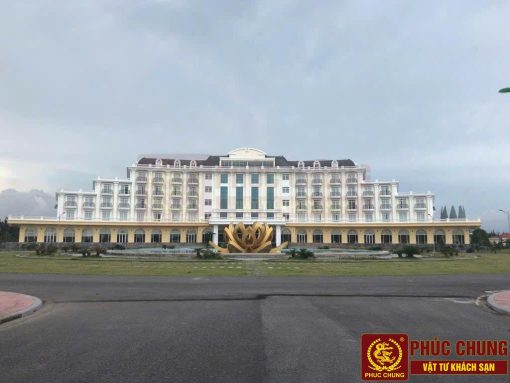 Khách sạn Đông Bắc