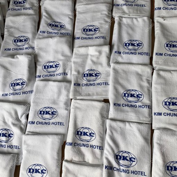 Khăn in logo Kim Chung Hotel