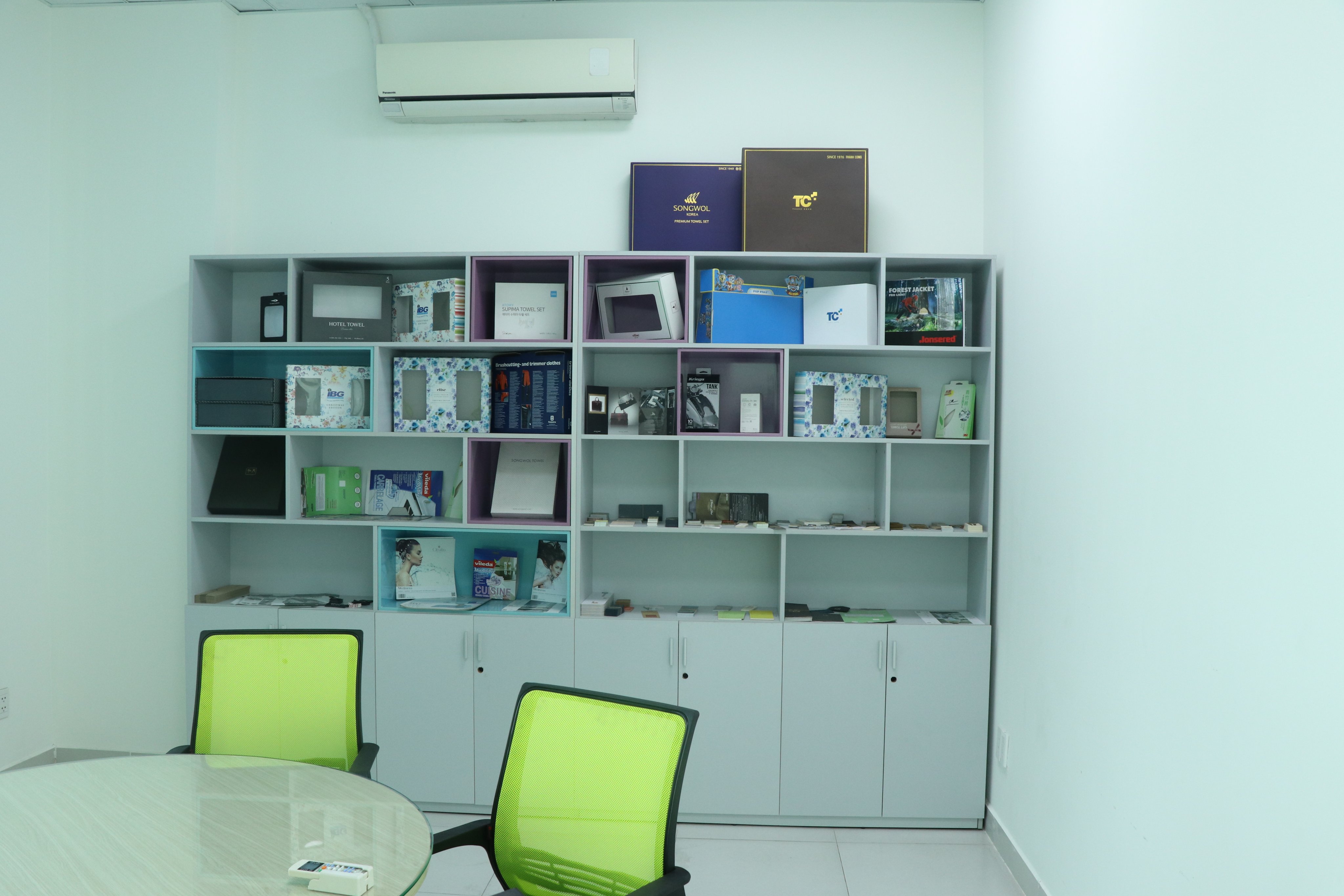 Hình ảnh công ty Nhật Quang
