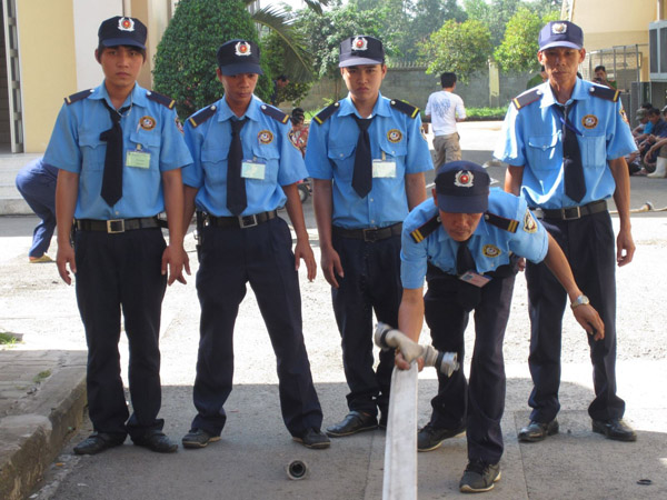 Huấn luyện phòng cháy chữa cháy - Dịch Vụ Bảo Vệ Song Mã - Công Ty TNHH Dịch Vụ Bảo Vệ Song Mã