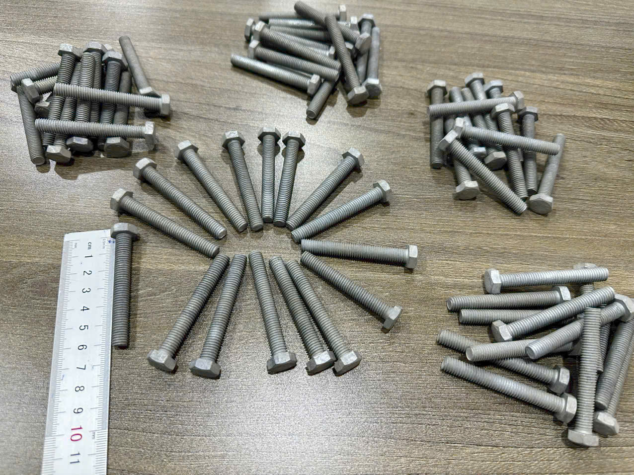 Gia công bulong ốc vít theo yêu cầu