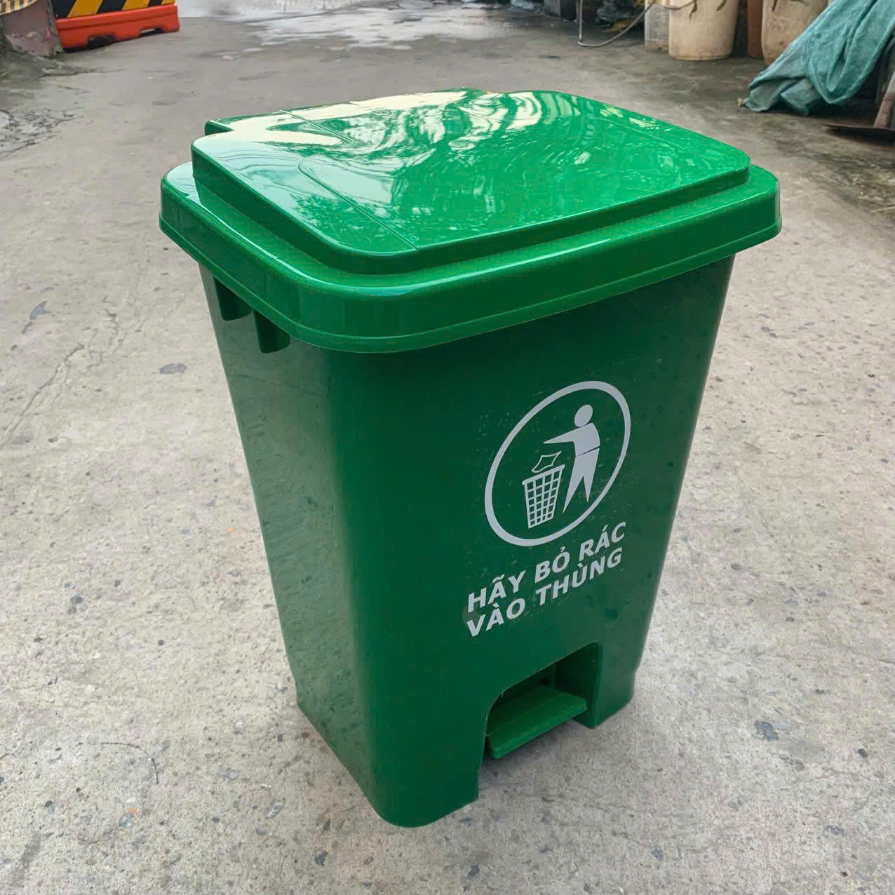 Thùng rác nhựa - Hợp Tác Xã Công Nghiệp Nhật Quang