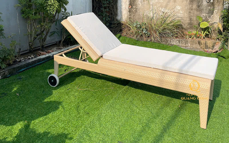 Ghế hồ bơi - Bàn Ghế Nhựa Giả Mây Quang Đông - Công Ty TNHH Nội Thất Quang Đông