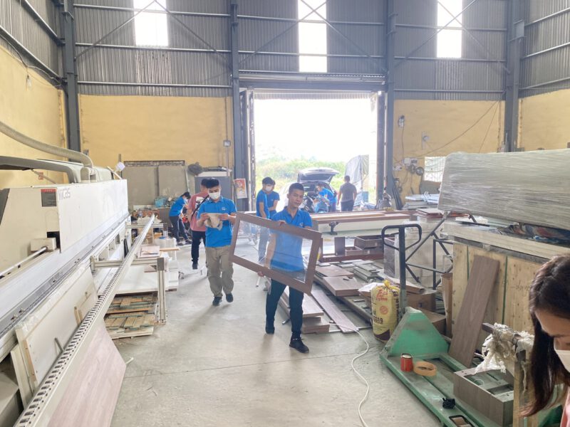 Dịch vụ gia công gỗ theo yêu cầu - Gia Công Gỗ Việt Hưng - Công Ty Cổ Phần Đầu Tư Công Nghệ Phát Triển Việt Hưng