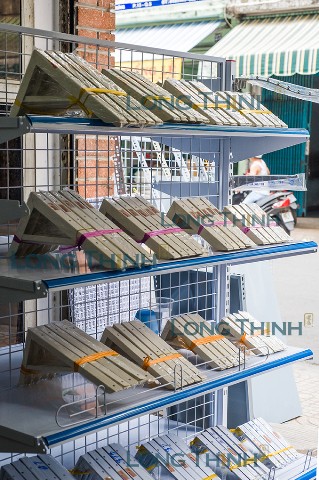 Giá trưng bày Long Thịnh