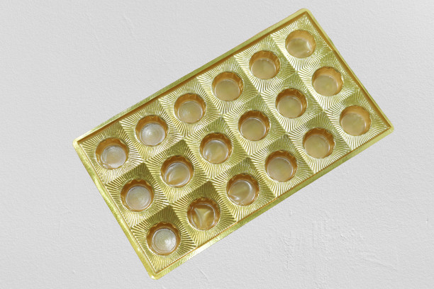 Khay kẹo 18 viên