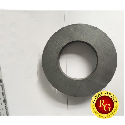 Nam châm Ferrite đen lỗ