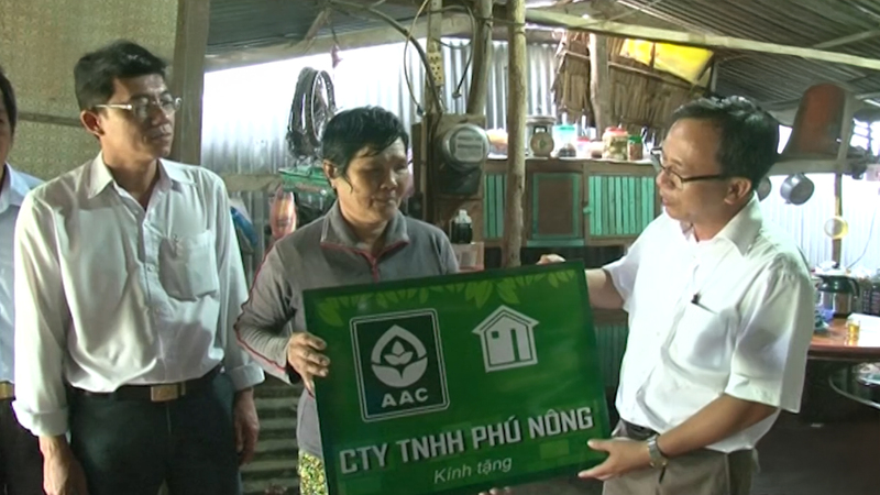 Hoạt động Trao nhà Tình nghĩa
