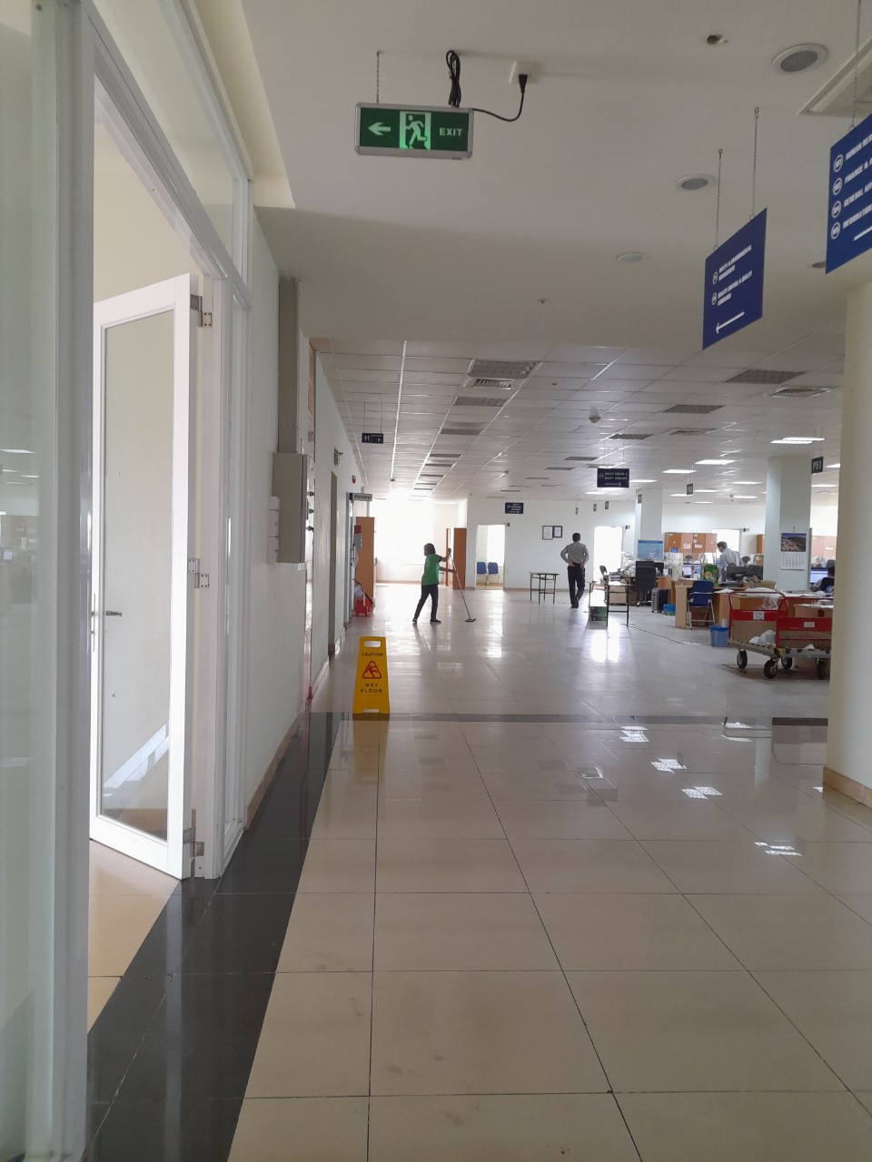 Dịch vụ về sinh sàn nhà